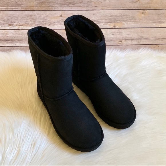UGG Black Classic Short II Boots - Picture 4 of 8